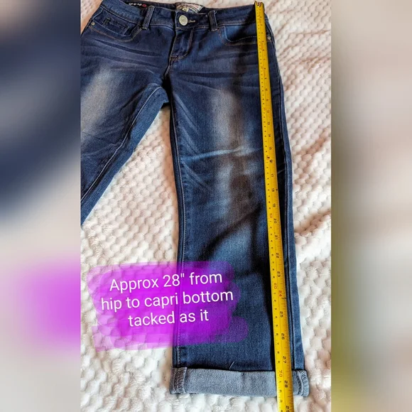 Hot kiss size 9 Capri, crop style jeans with faded blue denim look, GUC - Picture 5 of 13